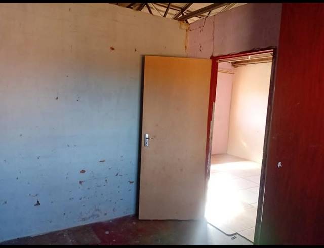 3 BEDROOM HOUSE FOR SALE IN OLIEVENHOUTBOS